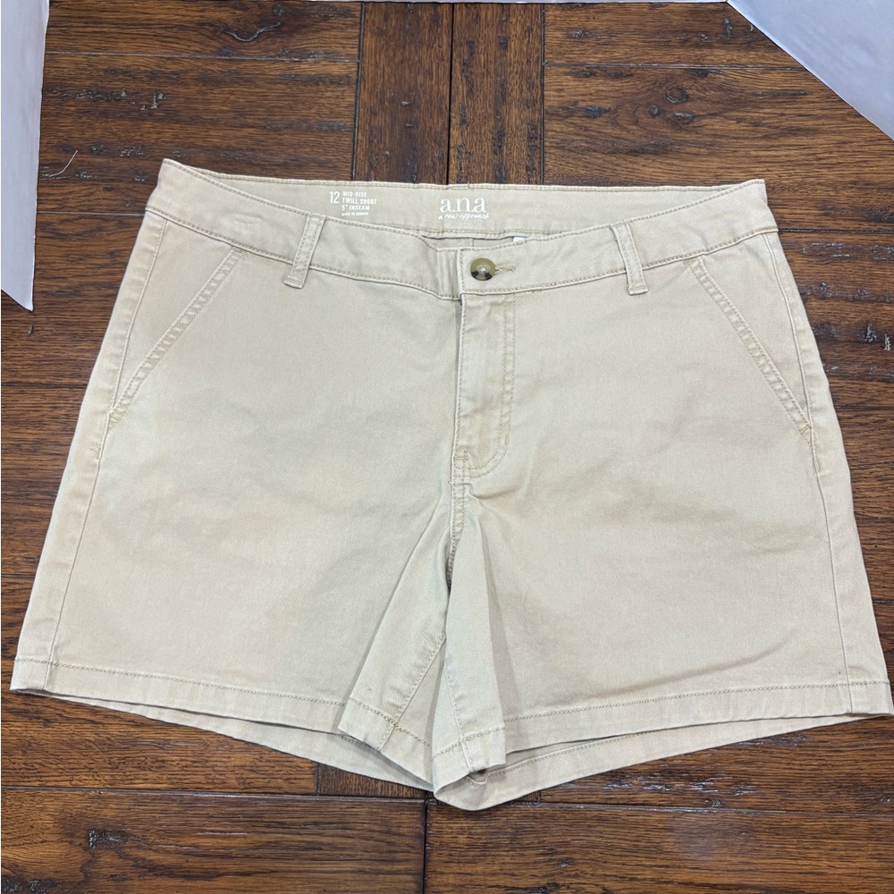 ANA khaki tan shorts mid rise twill 5” inseam size 12 USED